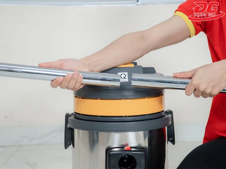 ống dẫn hướng inox máy hút bụi 15L dễ lắp
