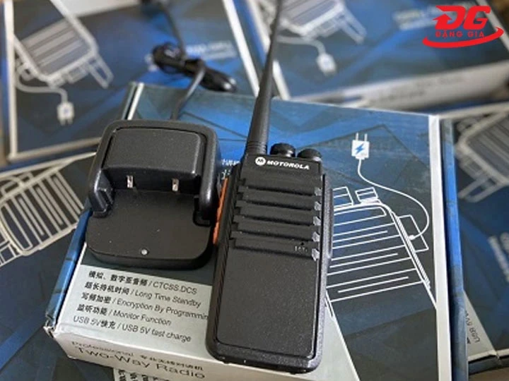 Bộ đàm liên lạc Motorola GP 588