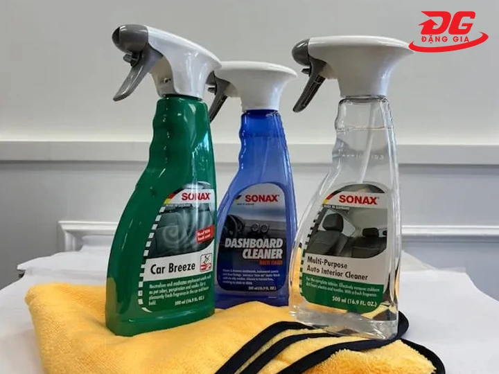 Nước rửa nội thất Sonax