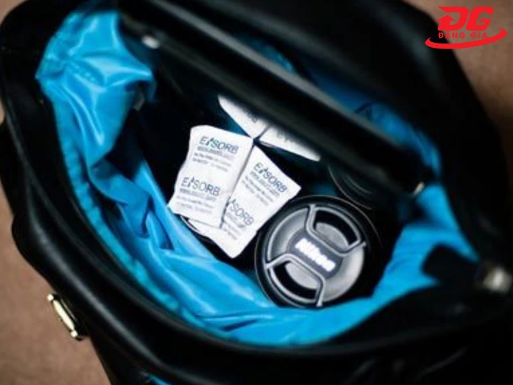 Bảo quản máy ảnh bằng túi hút ẩm