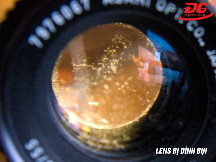 Bảo quản máy ảnh khỏi bụi