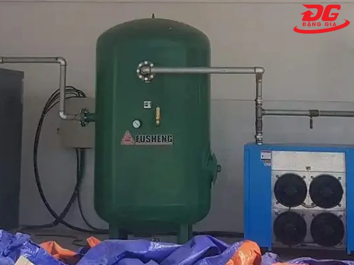Lắp bình chứa khí nén Fusheng 8000L