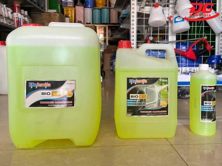 Nước rửa xe Ekokemika BIO 25