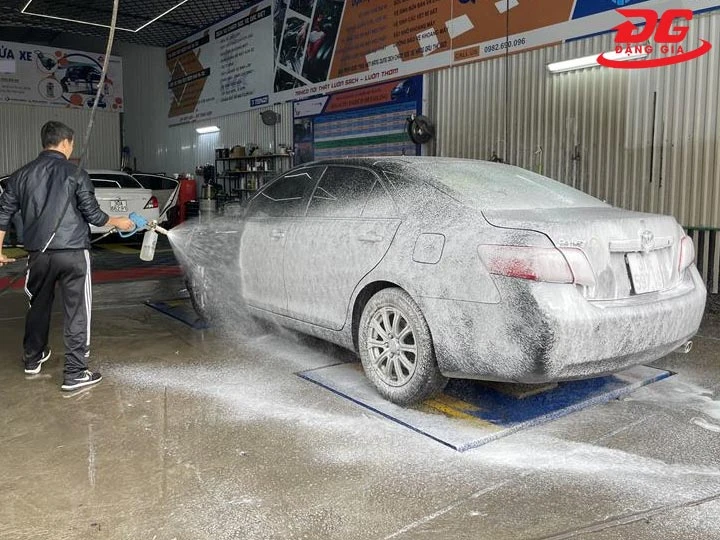 nước rửa xe không chạm Ekokemika hiệu quả