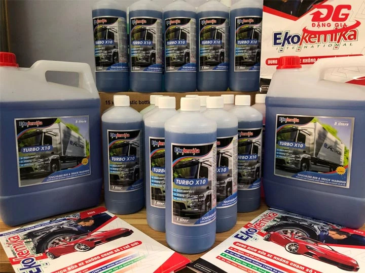 Nước rửa xe Ekokemika turbo