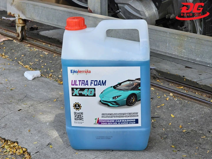 Nước rửa xe Ekokemika Ultra Foam X-40