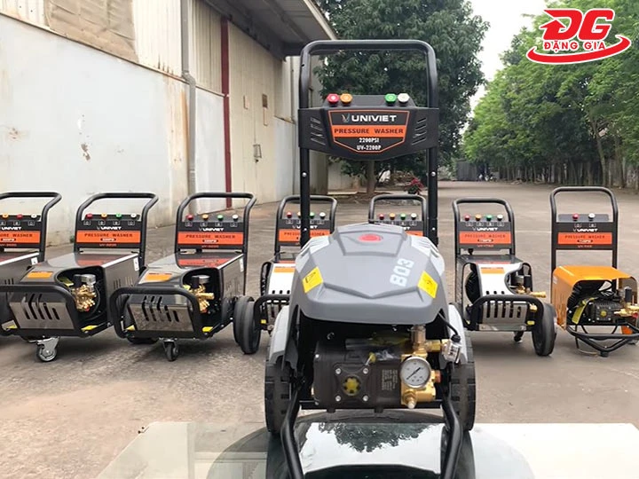 thương hiệu máy rửa xe Univiet