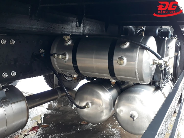 cách dùng bình hơi xe tải tránh lỗi