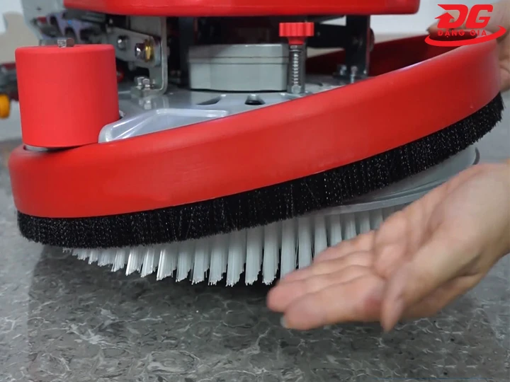 miếng chắn quanh bàn chà