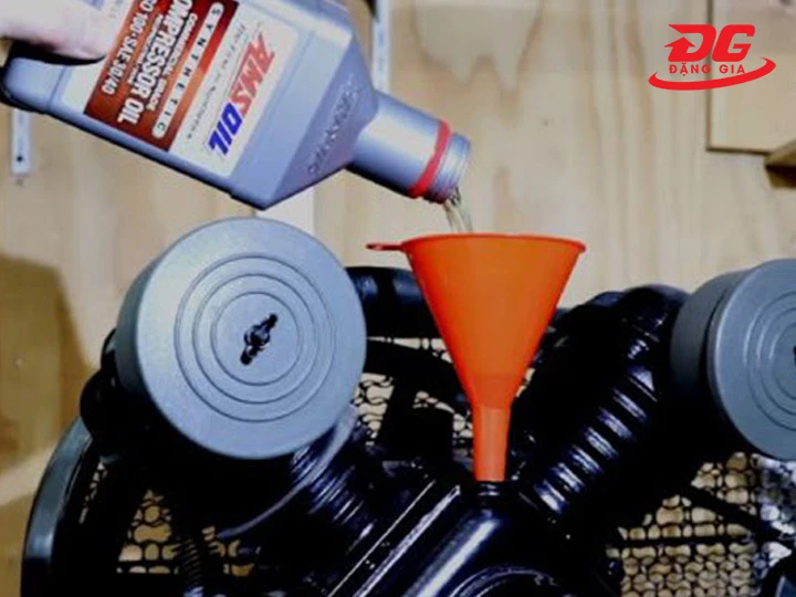 Thay dầu máy nén khí không lên hơi