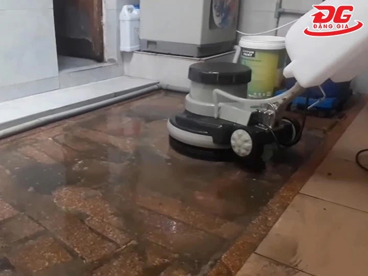 Một số điều nên tránh khi bảo quản máy đánh sàn Kungfu Clean KF-006