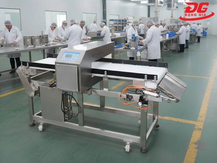vệ sinh máy dò kim loại thực phẩm đúng cách