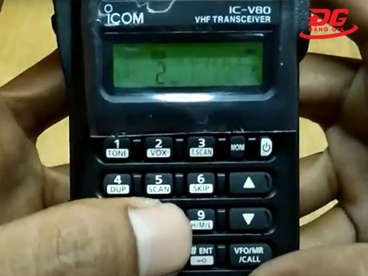 Setup mã code bộ đàm cầm tay Icom V80