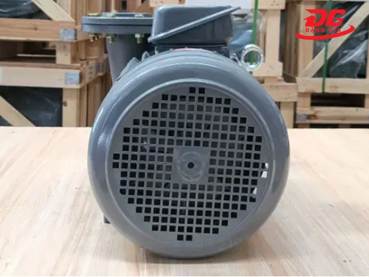 Motor mạnh mẽ, bơm hút linh hoạt