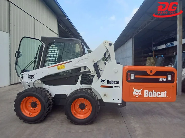 Xe quét rác Bobcat S570 bao nhiêu tiền