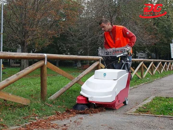 Bí quyết sử dụng Xe quét rác công nghiệp Supper Clean AS 680