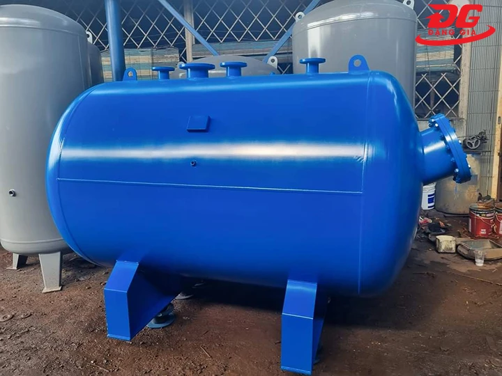 bình chứa khí nén ngang