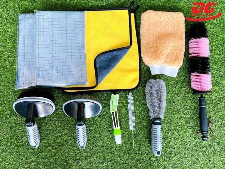 Dụng cụ rửa xe máy phụ trợ