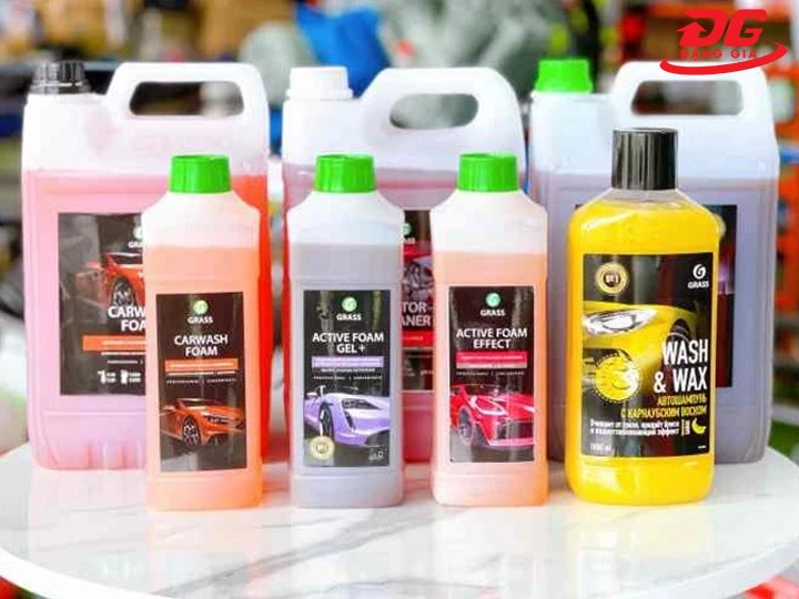 Dụng cụ rửa xe máy hóa chất