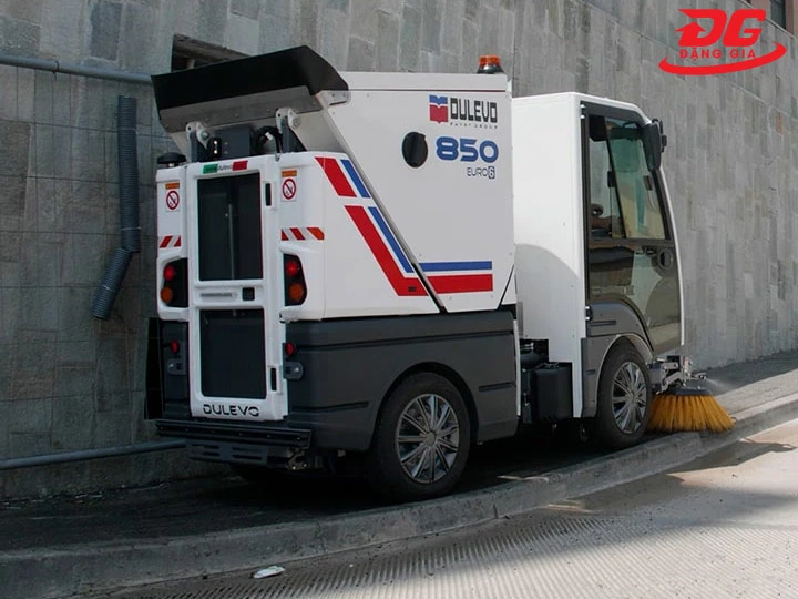 Xe quét đường Dulevo 850