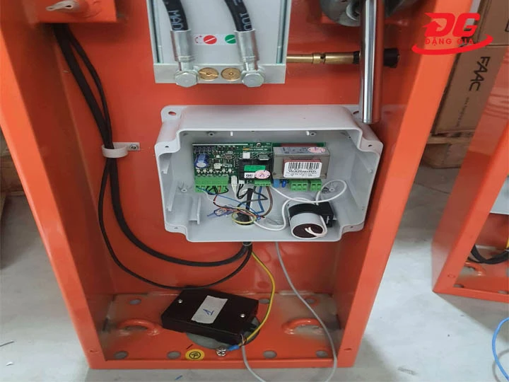 bo mạch Thanh chắn barrier tự động Faac-620 rapid