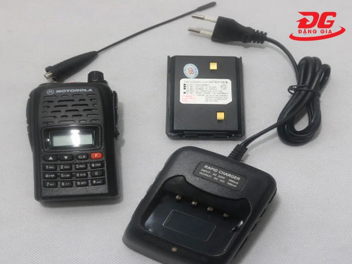 Máy bộ đàm siêu mini Motorola GP 950 Plus