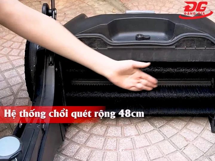 độ rộng chổi chính xe quét rác