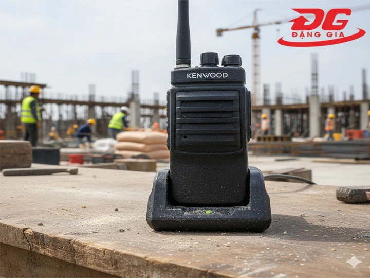 Mua Bộ đàm cầm tay Kenwood TK 3507 chính hãng