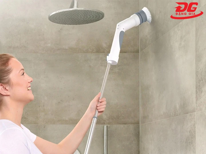 Máy chà nhà vệ sinh dễ dùng