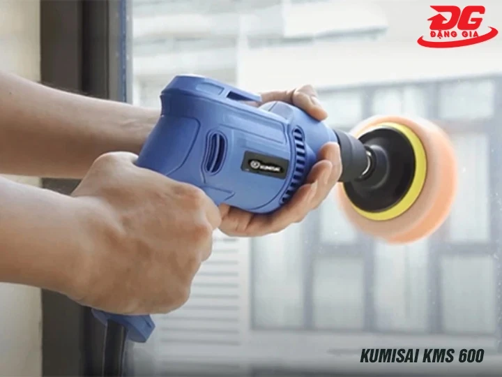 Máy chà cọ nhà vệ sinh Kumisai