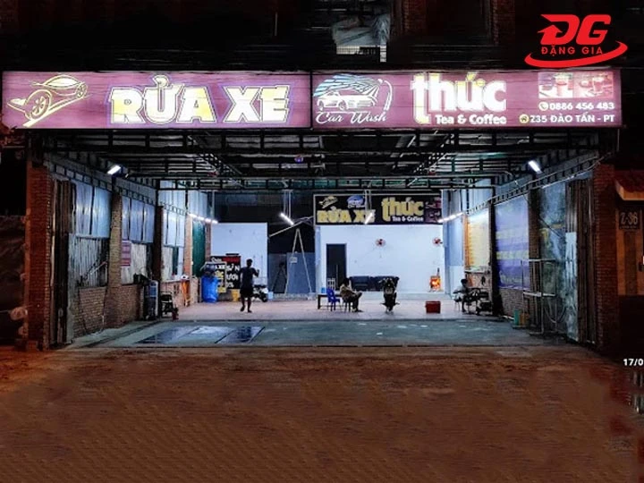 Rửa xe Thức