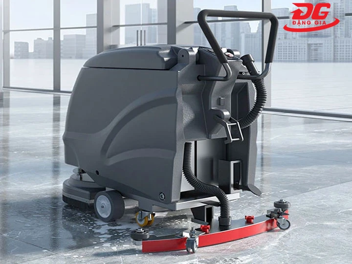 Tay cầm + bánh xe máy chà nền Kumisai KMS-X2 tích hợp pin khô