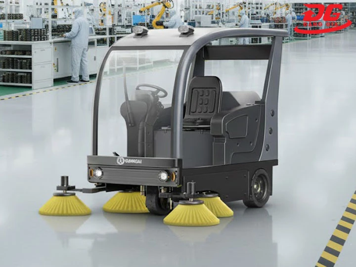 Xe quét rác ngồi lái Kumisai KMS-S9 bao nhiêu tiền