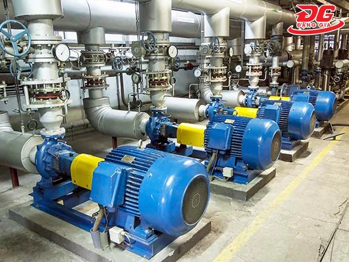 máy bơm nước tháp giải nhiệt