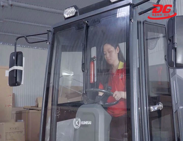 mua Xe quét rác ngồi lái Kumisai KMS-S12