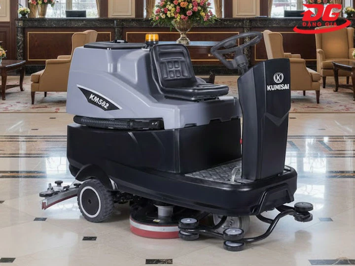 địa chỉ mua Máy chà sàn ngồi lái Kumisai KMS 62