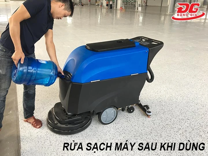 rửa sạch máy Kungfu Clean KF-70C sau khi dùng