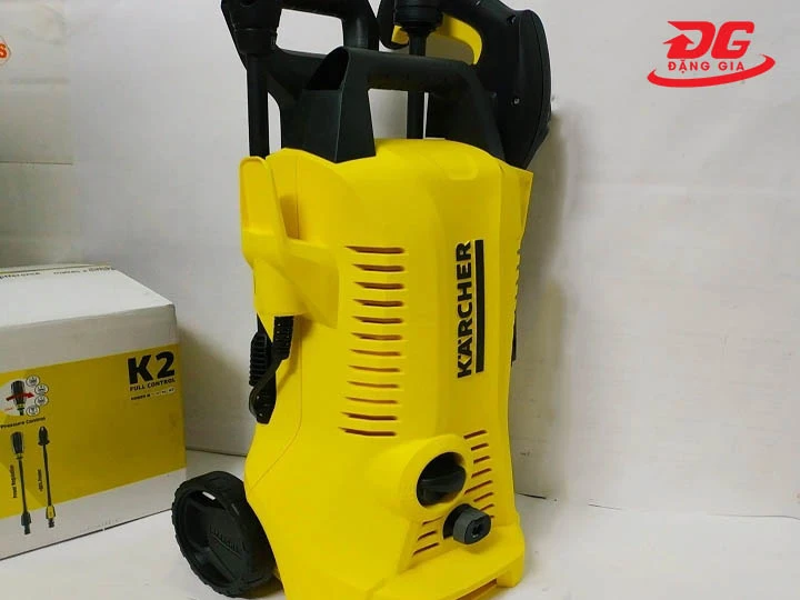 Máy rửa xe Karcher K2 Full Control thiết kế đẹp