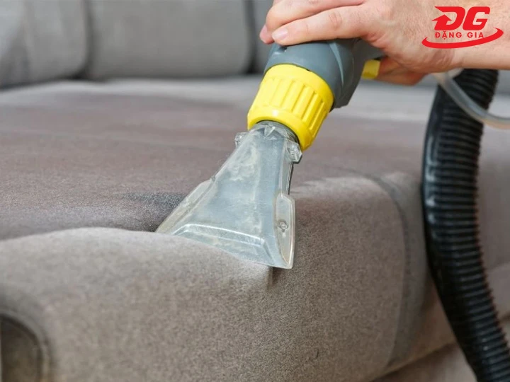 Máy giặt ghế nỉ tiết kiệm hóa chất