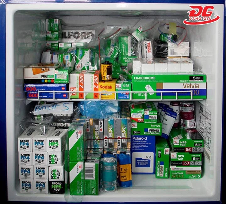 Bảo quản film máy ảnh ngắn hạn bằng ngăn mát