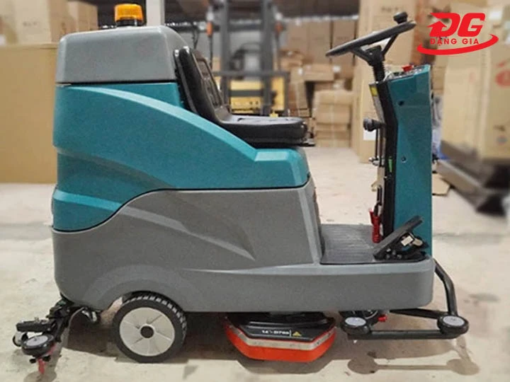 cấu tạo Máy chà sàn HC660