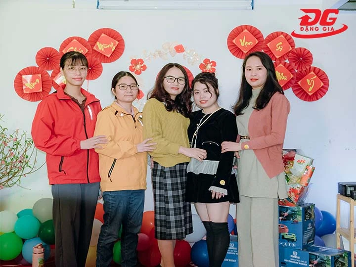 đội ngũ tư vấn