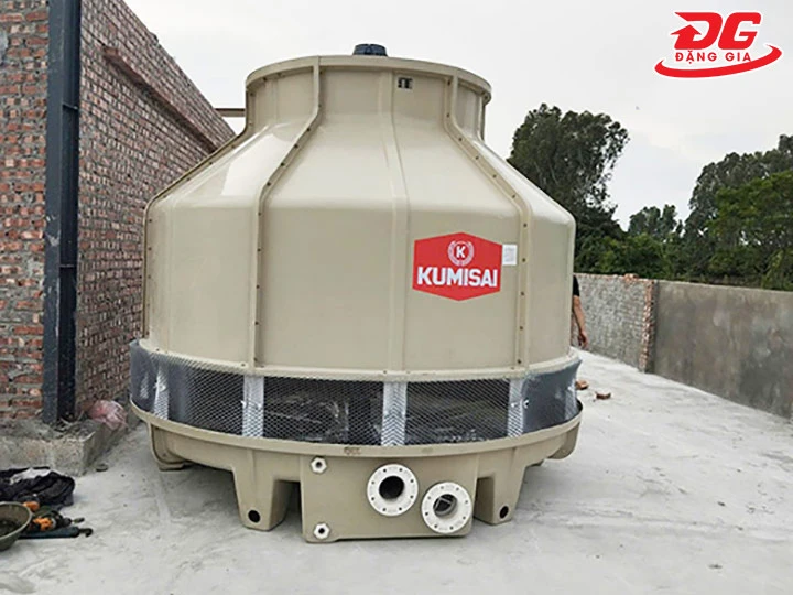 Tháp giải nhiệt trung bình