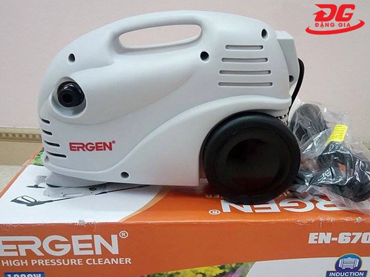 Máy rửa xe Ergen EN-6702