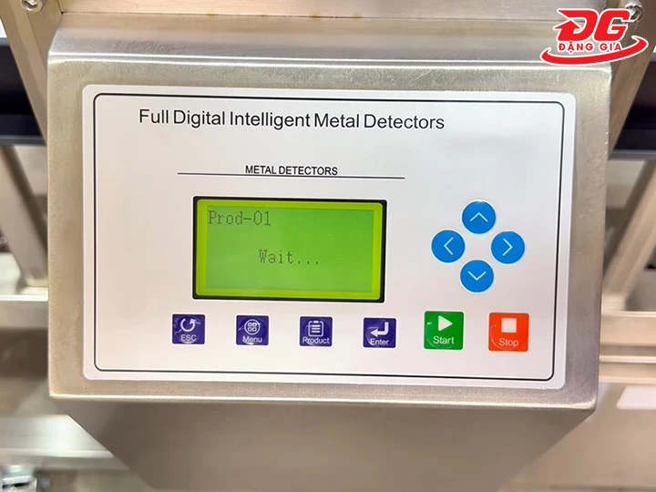 bảng điều khiển của máy phát hiện kim loại thủy sản