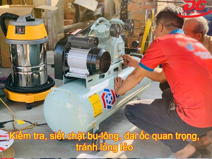 Kiểm tra, siết chặt bu-lông, đai ốc quan trọng, tránh lỏng lẻo.
