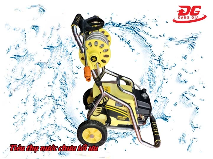 Máy rửa xe Awashi tiêu thụ nước khá cao