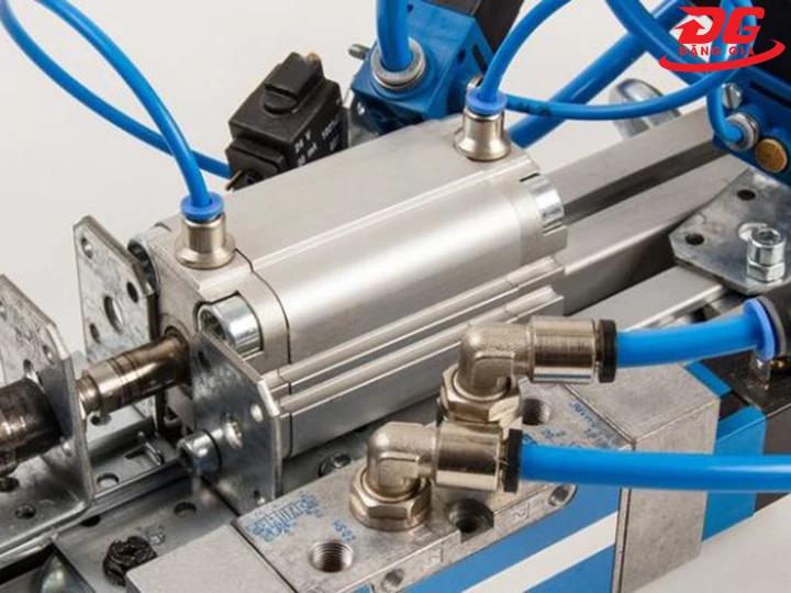 nguyên lý hoạt động của xi lanh khí nén