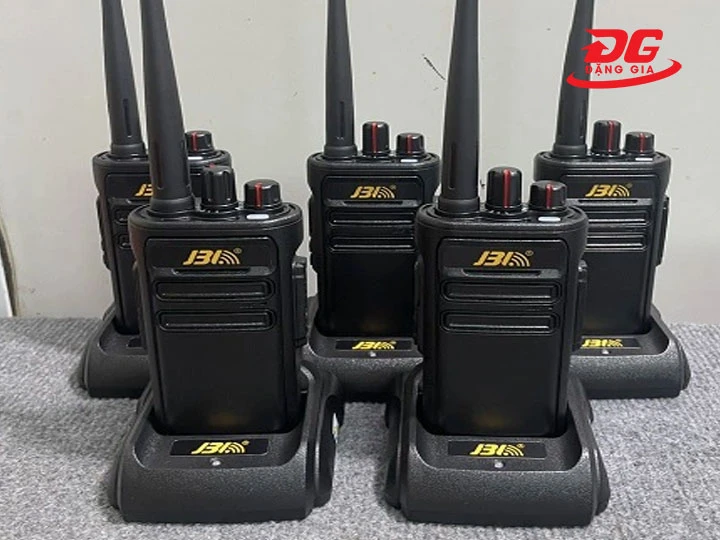 Vì sao bộ đàm 7km được nhiều người chọn dùng?