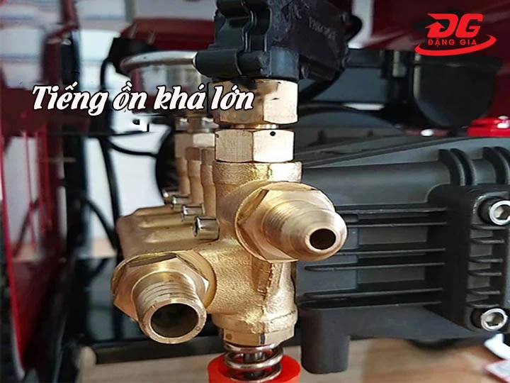 hạn chế máy rửa xe Wintech